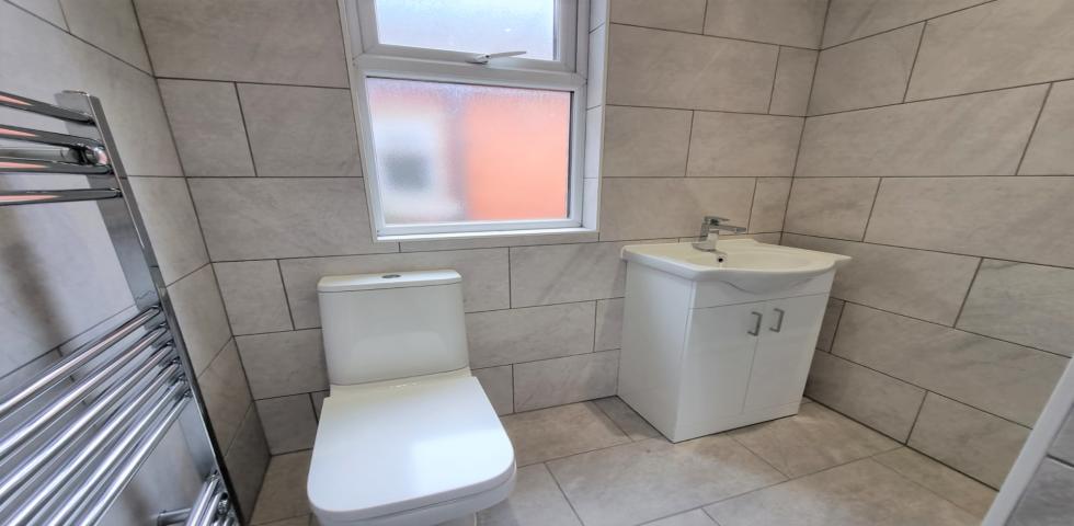 			4 Bedroom, 1 bath, 1 reception Terraced House			 Harlesden Road, Harlesden